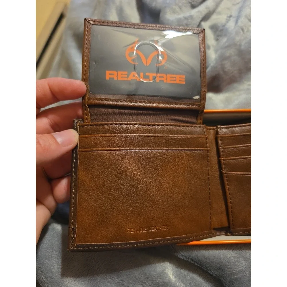 Realtree Leather , Tin Gift Box Canvas Leather Trim